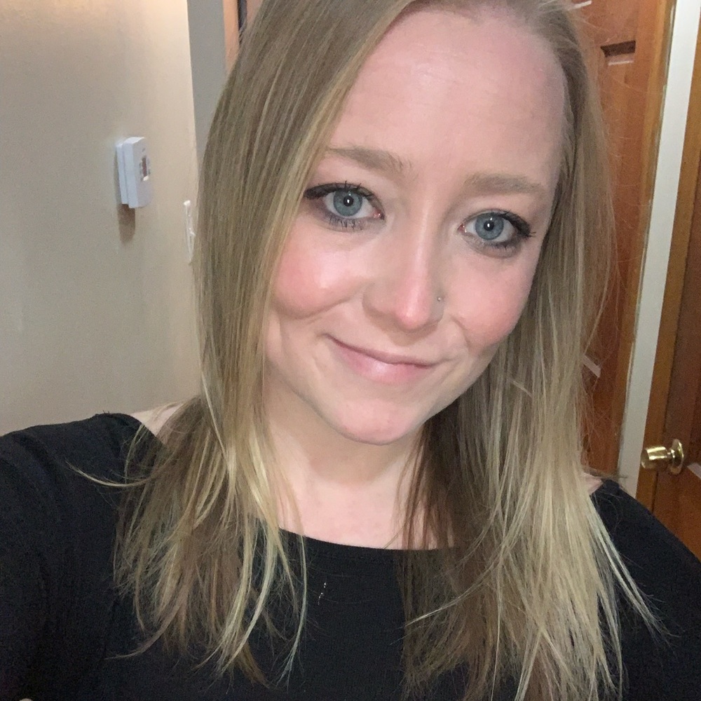 Meet your Posher, Holli